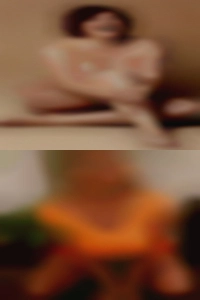 Woman in pure threesome swingers ecstasy.