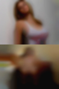 Apple shaped sexy ads with nude body.